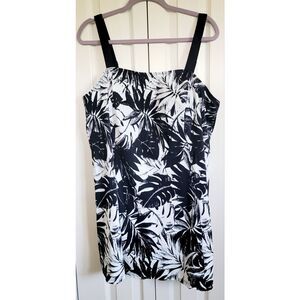 Swimsuits for All 22‎ Swim Dress Swimsuit Black White Tropical Print 2X NWT